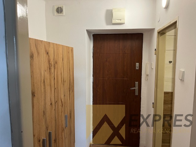 Featured image 4